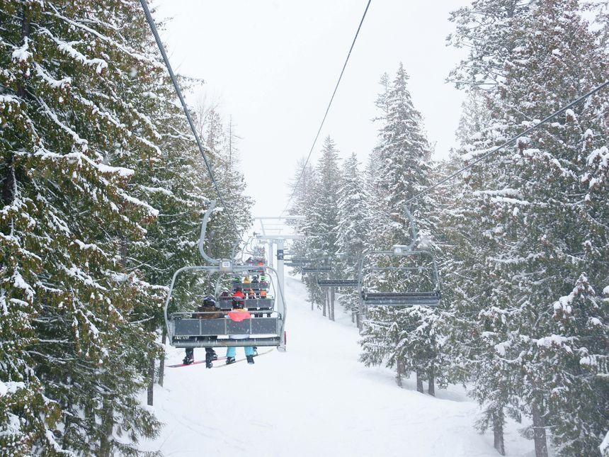 The 5 Best Ski Resorts Near Kelowna, 2023/24