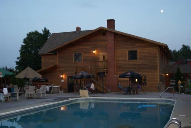 Lobby of The Jay Village Inn